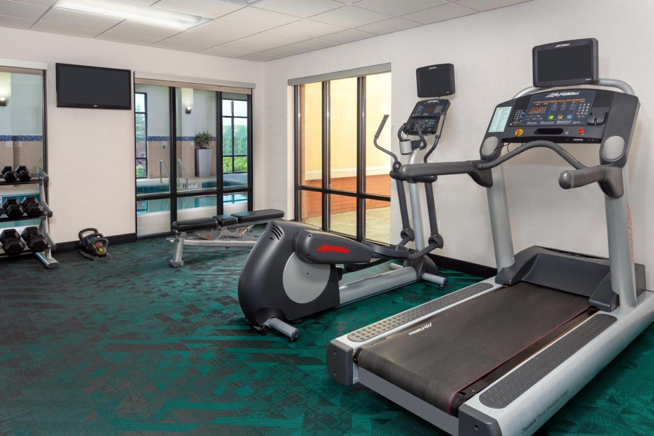 Towneplace Suites Buffalo Airport Чіктоваґа Екстер'єр фото