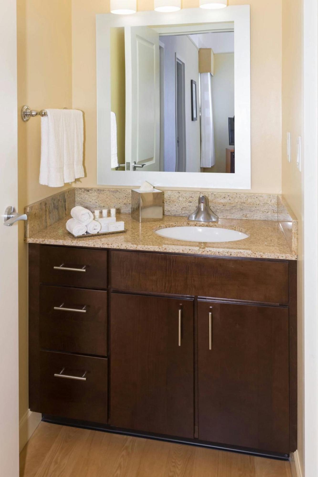 Towneplace Suites Buffalo Airport Чіктоваґа Екстер'єр фото