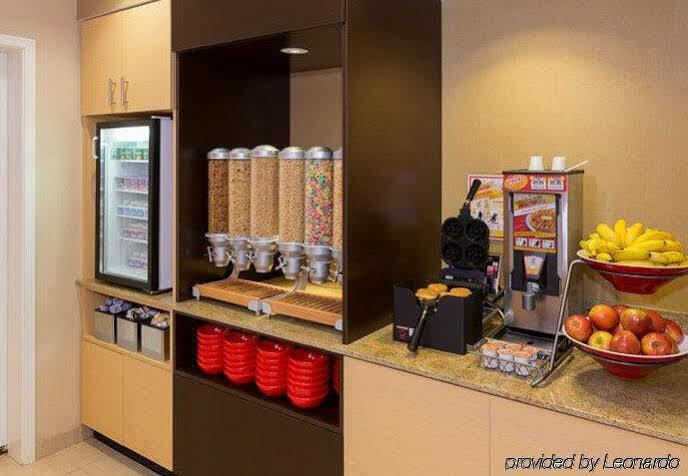 Towneplace Suites Buffalo Airport Чіктоваґа Екстер'єр фото